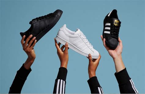 merk adidas adalah